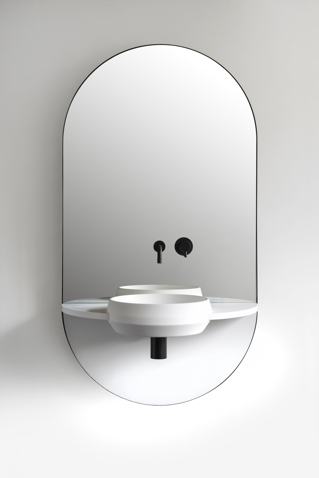 Espejos de baño Arco | MAT Barcelona, Materiales de diseño