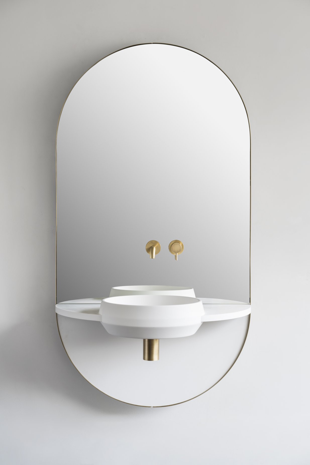 Espejos de baño Arco | MAT Barcelona, Materiales de diseño