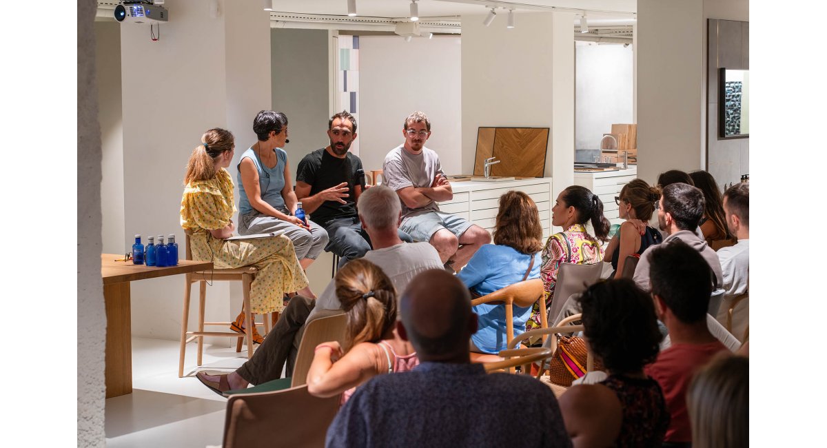 Exposición y mesa redonda sobre Artesanía Contemporánea con Rosa Cortiella, The Glass Apprentice y Fusteria JVidal