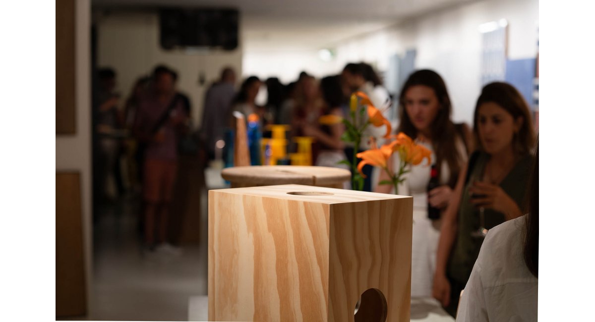 xposición y mesa redonda sobre Artesanía Contemporánea con Rosa Cortiella, The Glass Apprentice y Fusteria JVidal