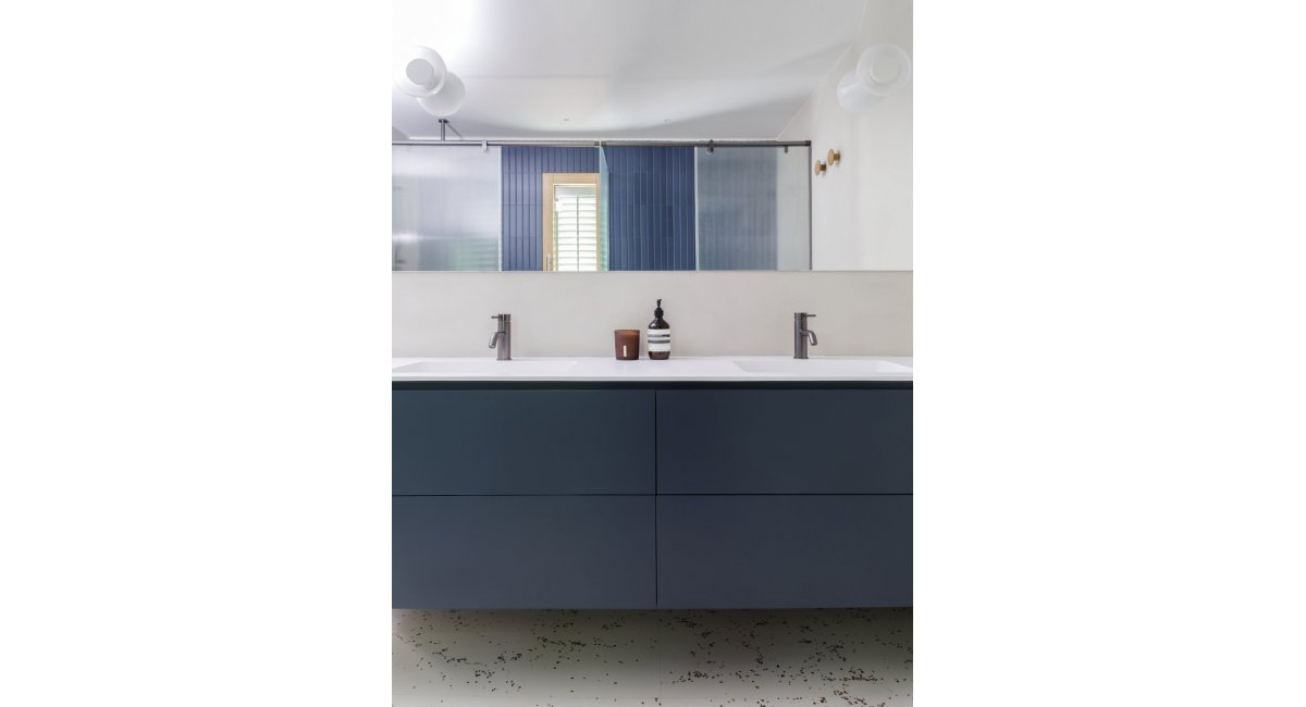 proyecto-baño-azul-MAT-barri-de-la-mercè-Barcelona