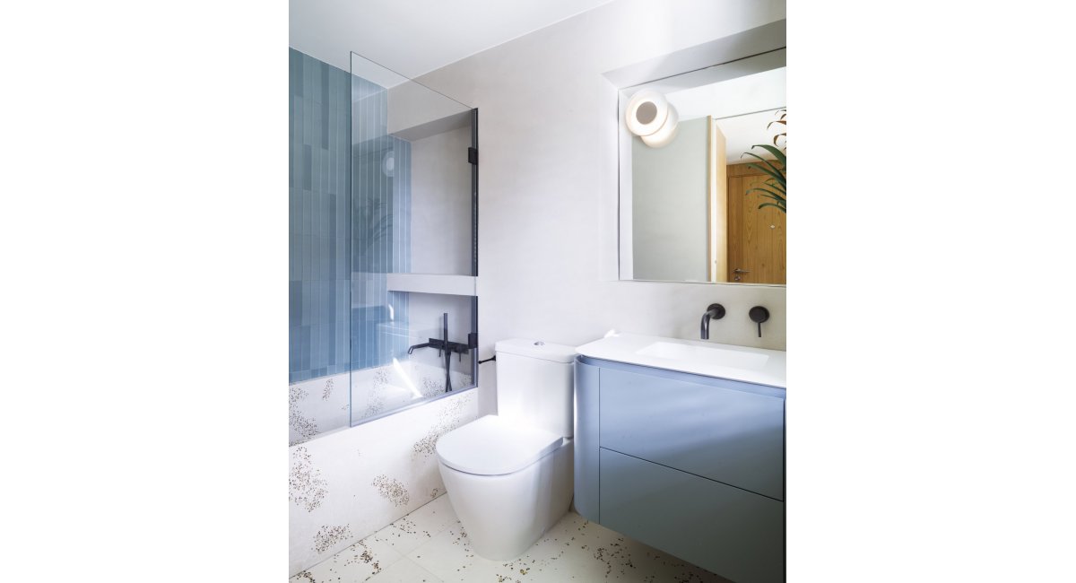 proyecto-baño-azul-MAT-barri-de-la-mercè-Barcelona
