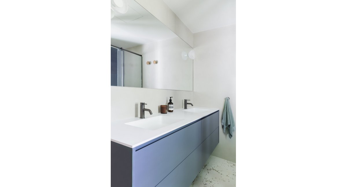 proyecto-baño-azul-MAT-barri-de-la-mercè-Barcelona